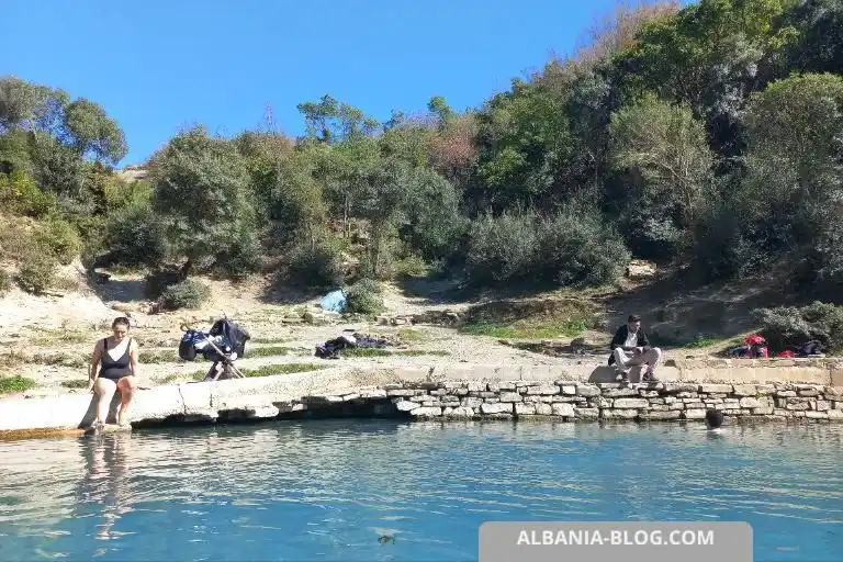 Termal Benje near the mountain