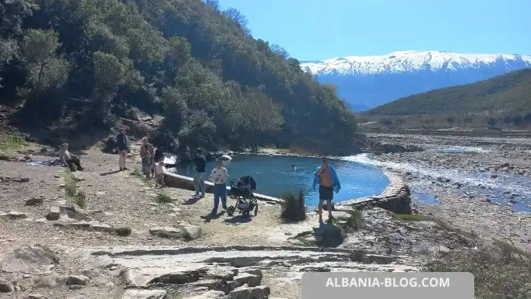 Benje thermal - горячий источник в Албании